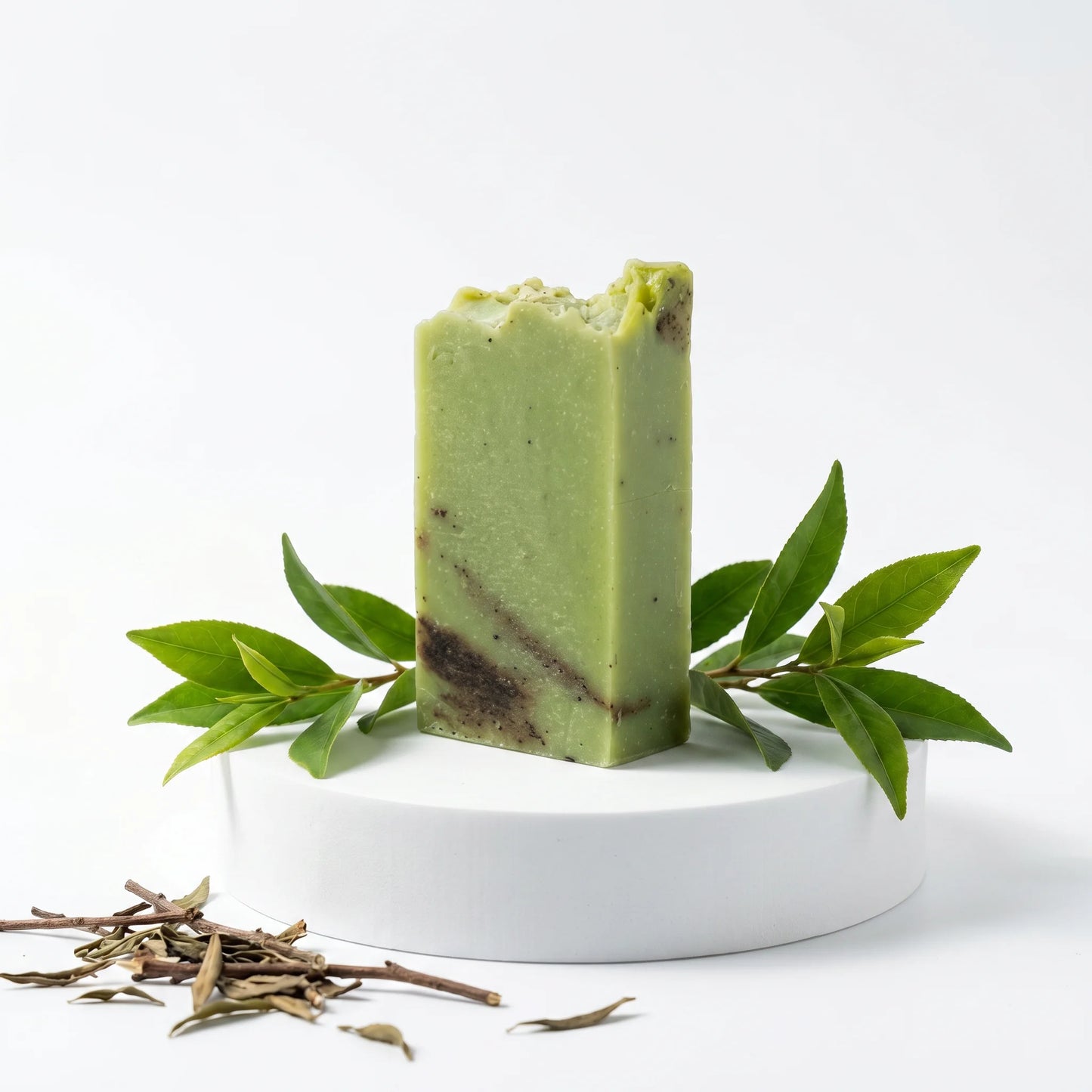 JABÓN ARTESANAL DE ÁRBOL DE TÉ Y TÉ VERDE